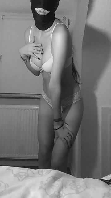 peach_xxx_96 02-10-2021 Webcam 